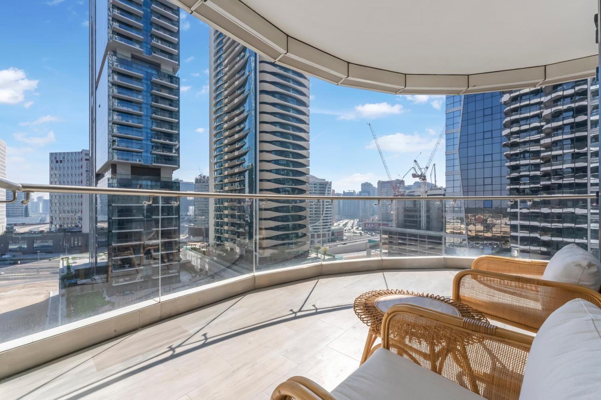 Fam Living - Rp Heights - 3 Mins Walk To Burj Khalifa & Dubai Mall Downtown Dubai Esterno foto